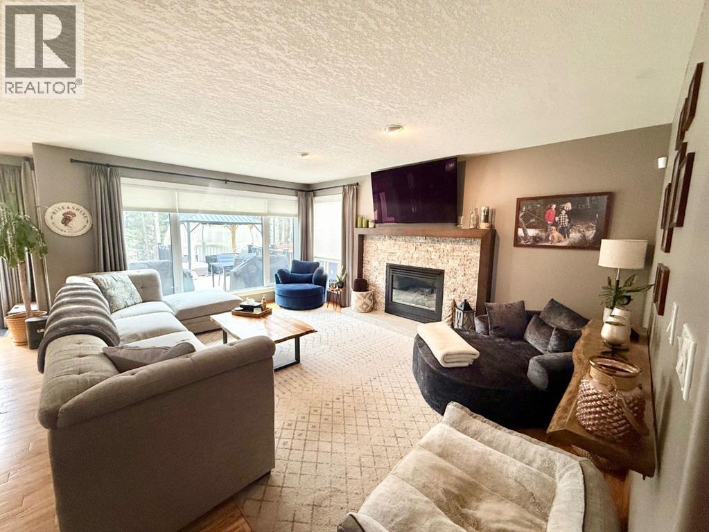 150 HALLAM Drive — photo 19