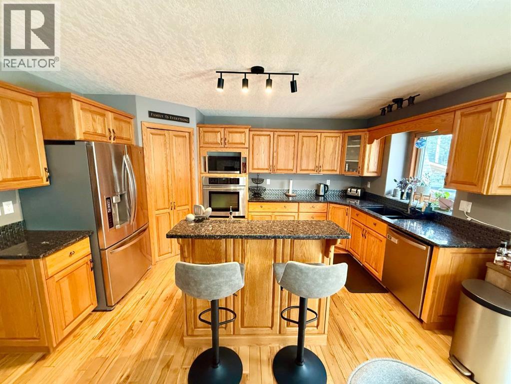 150 HALLAM Drive — photo 16