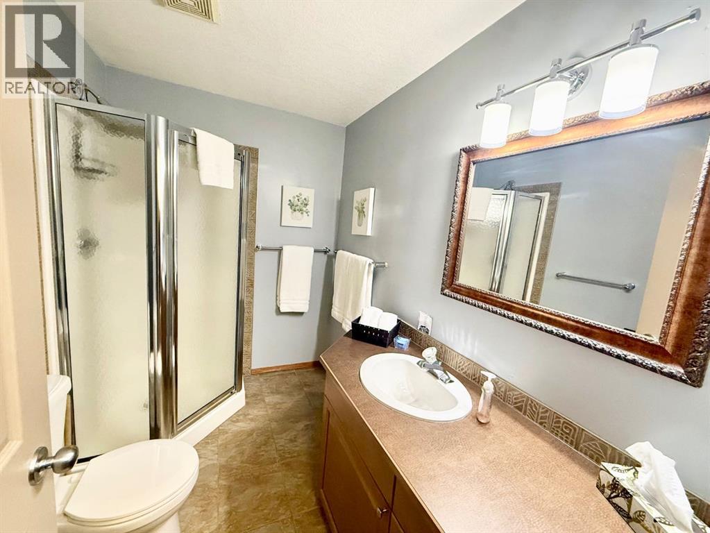 150 HALLAM Drive — photo 36