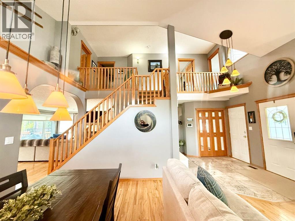 150 HALLAM Drive — photo 9
