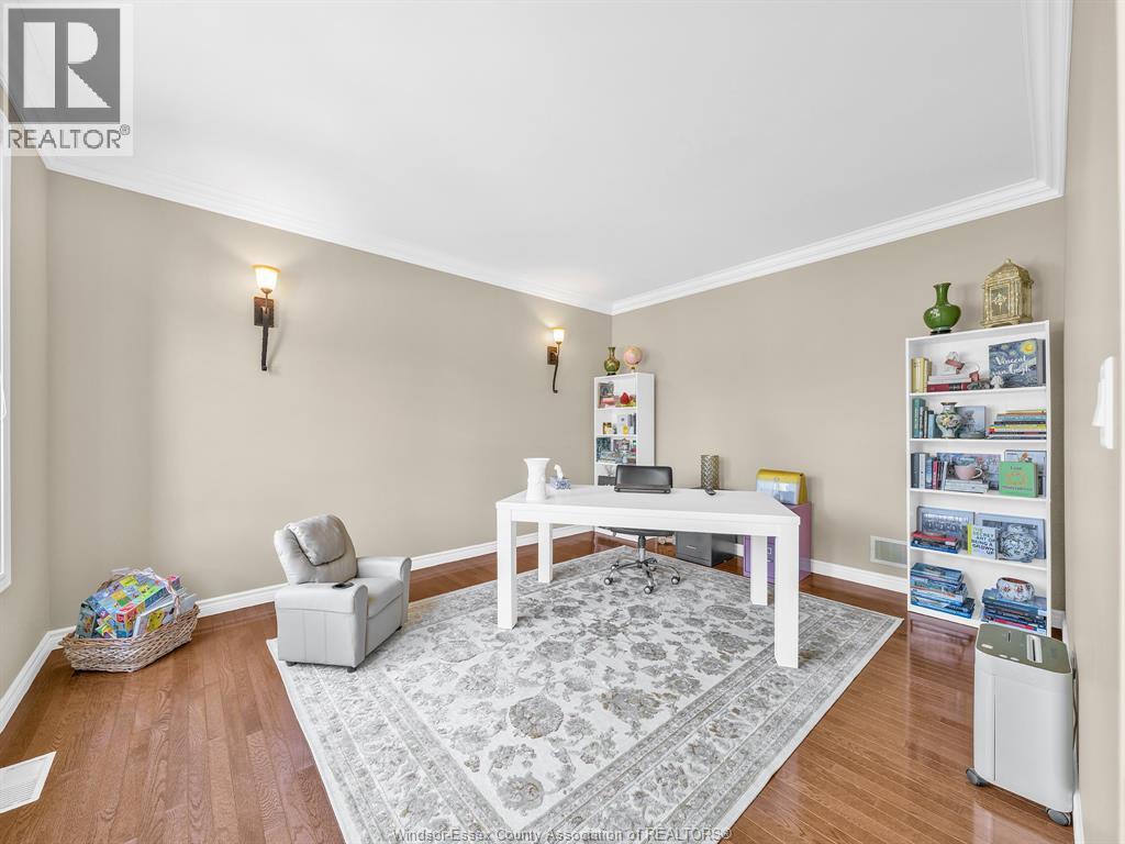 1049 HUNTINGTON BOULEVARD - 7