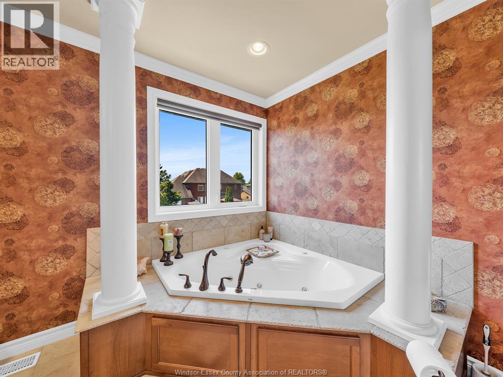 1049 HUNTINGTON BOULEVARD - 31