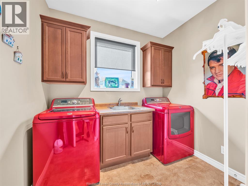 1049 HUNTINGTON BOULEVARD - 19