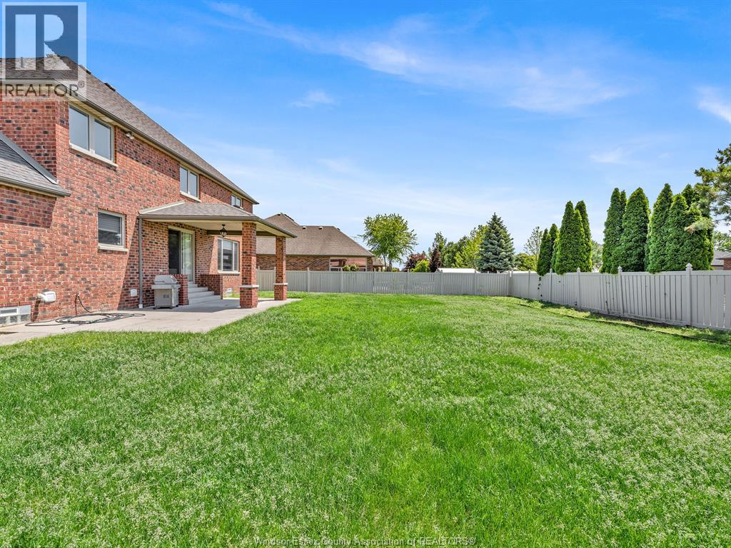 1049 HUNTINGTON BOULEVARD - 44