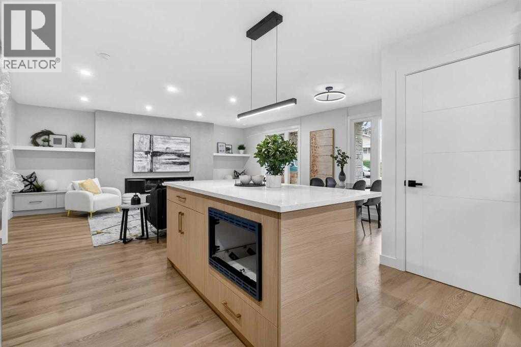 739 Sabrina Road SW — photo 9