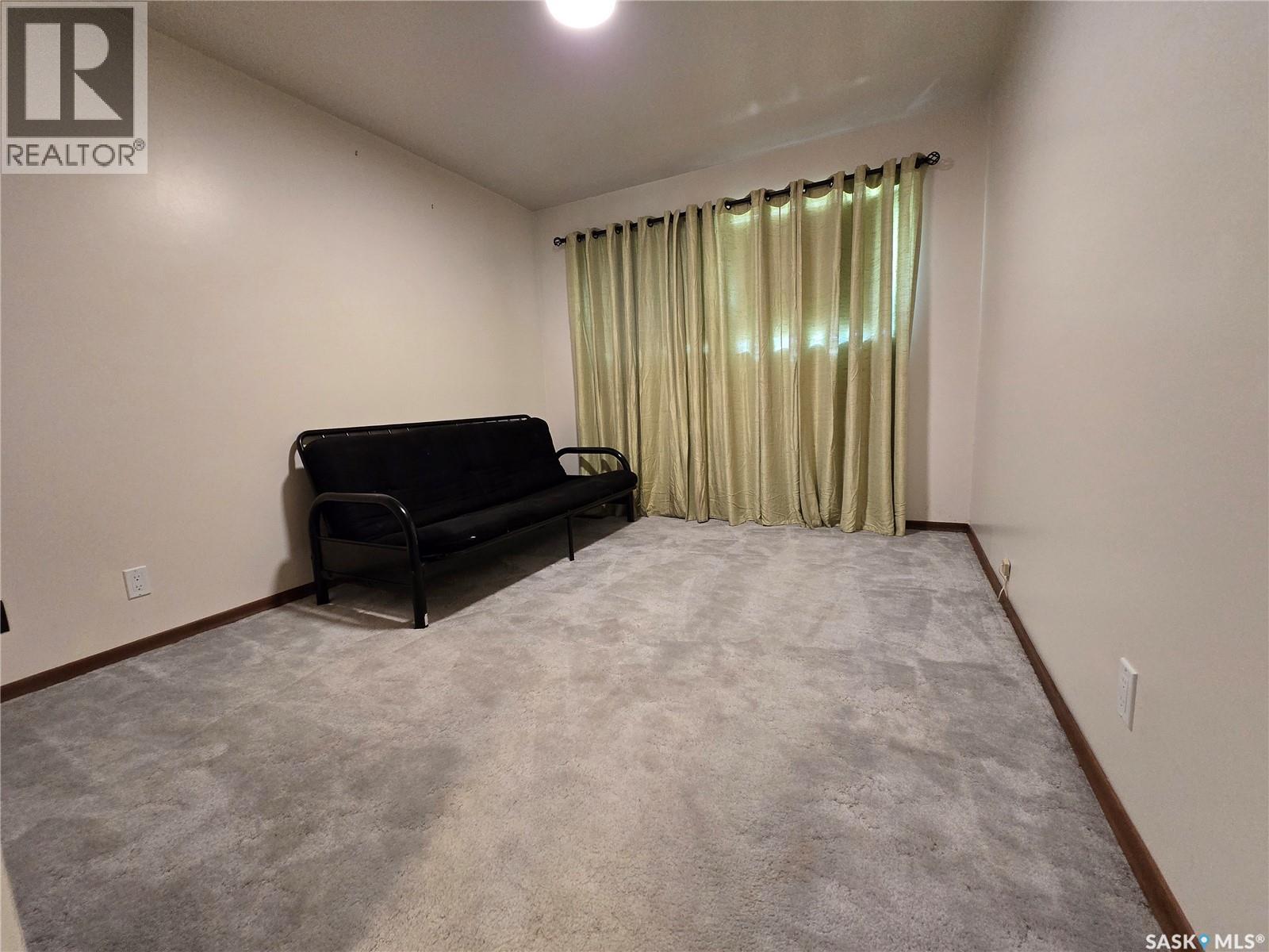 222 TORBAY STREET - 10