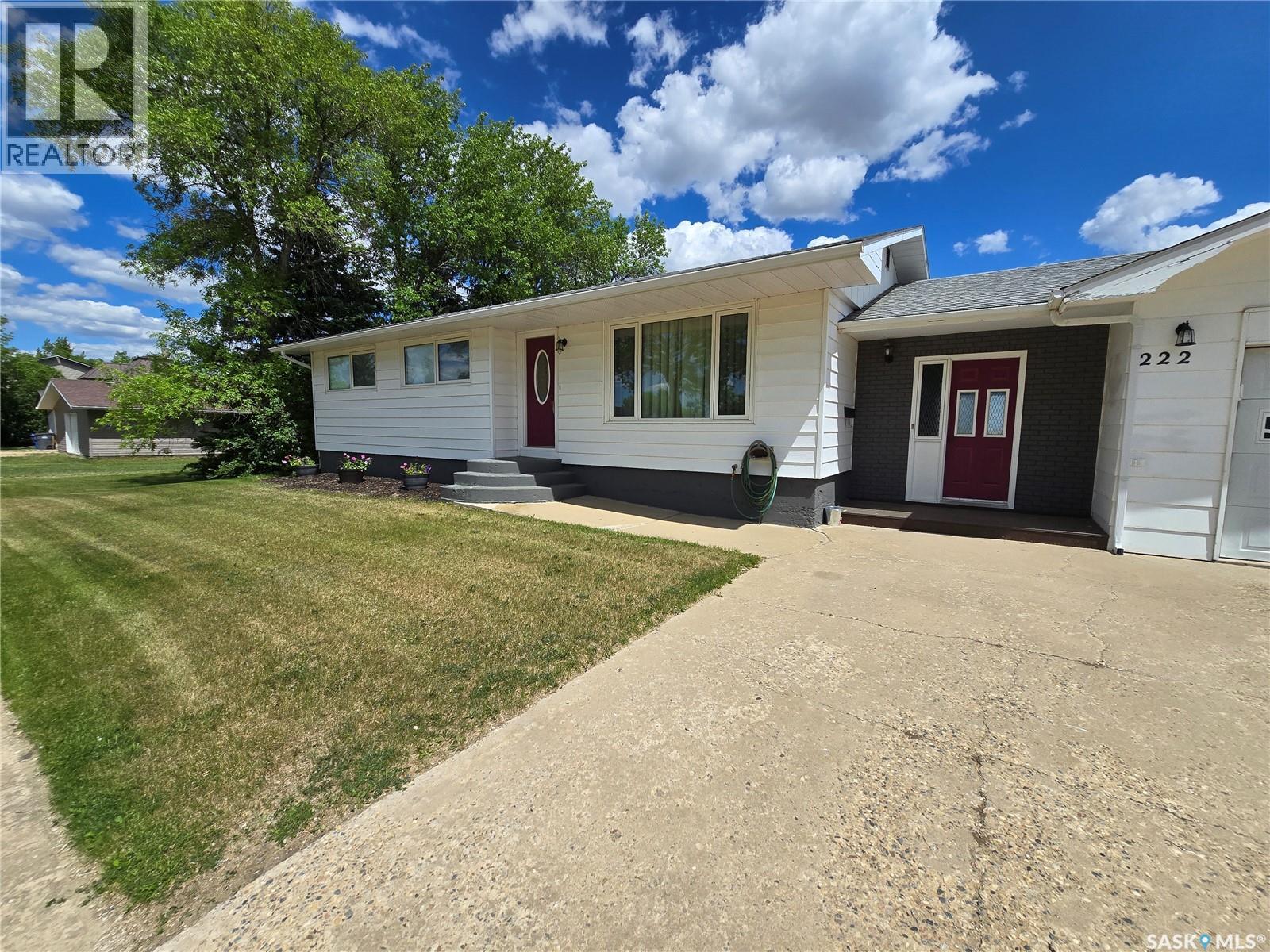 222 TORBAY STREET - 3