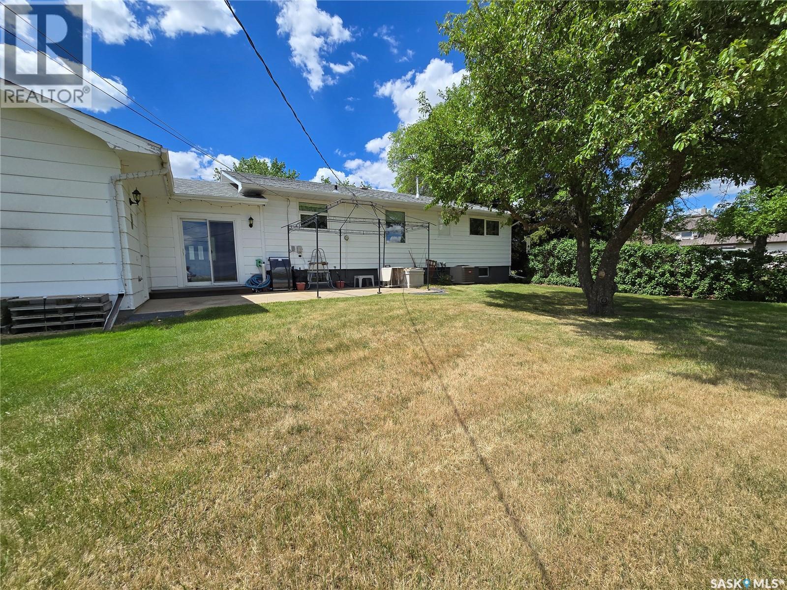 222 TORBAY STREET - 35