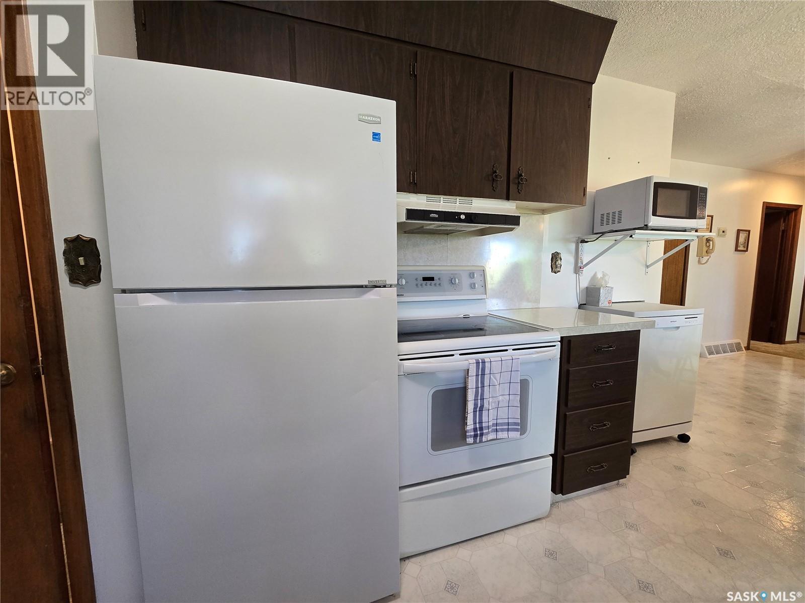 222 TORBAY STREET - 6