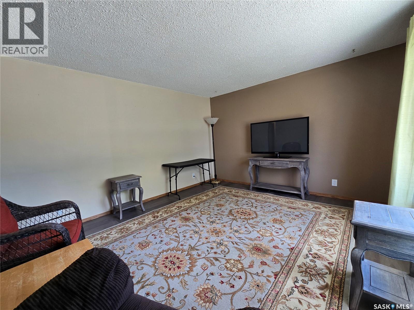 222 TORBAY STREET - 8