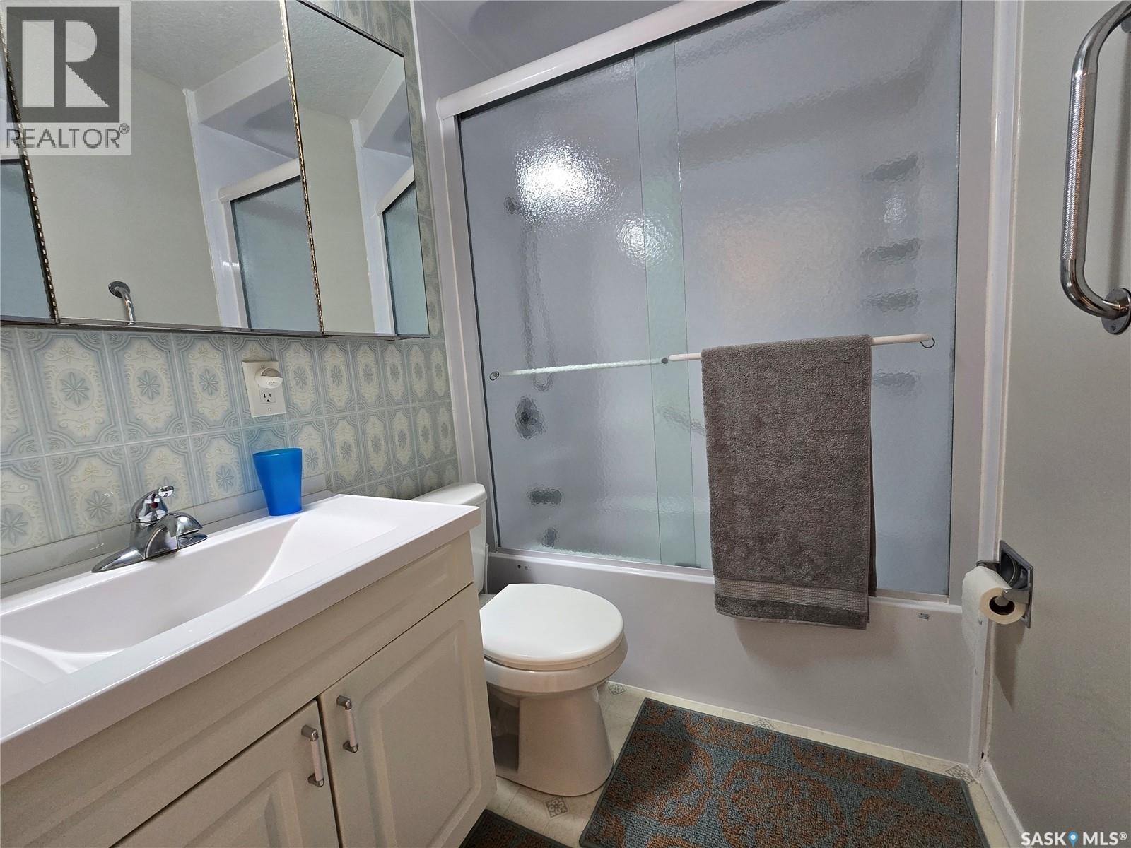 222 TORBAY STREET - 9