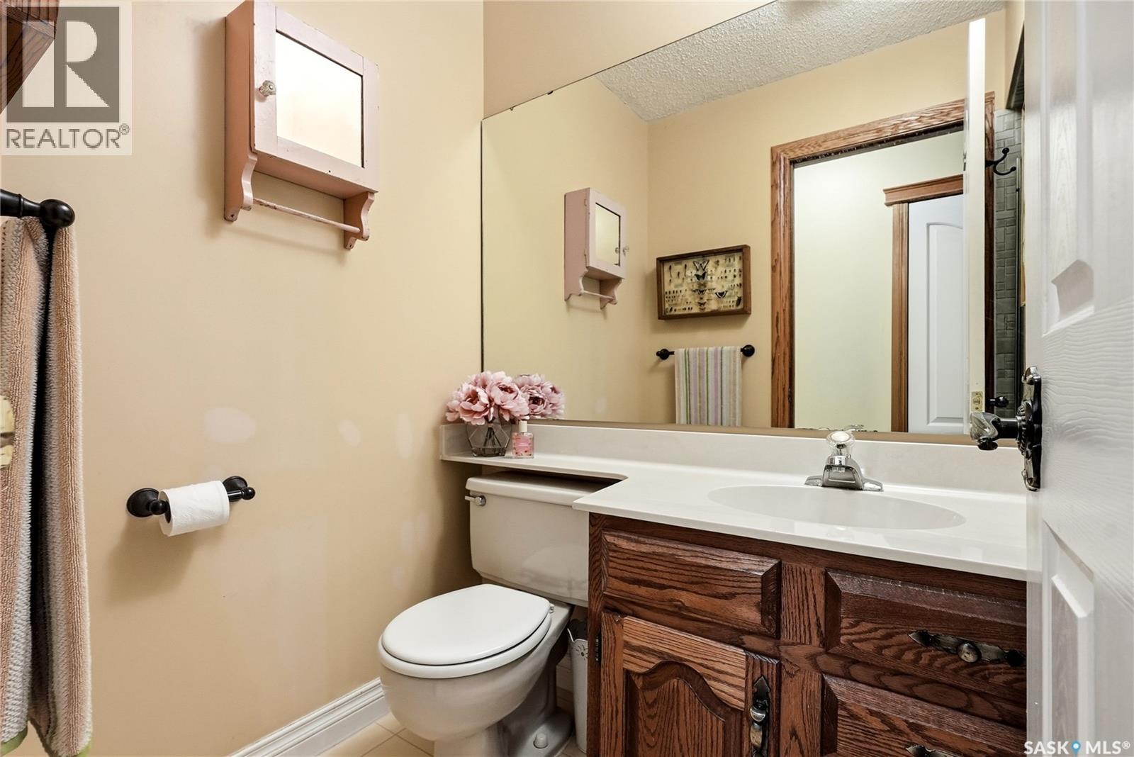 206 Willoughby CRESCENT — photo 23