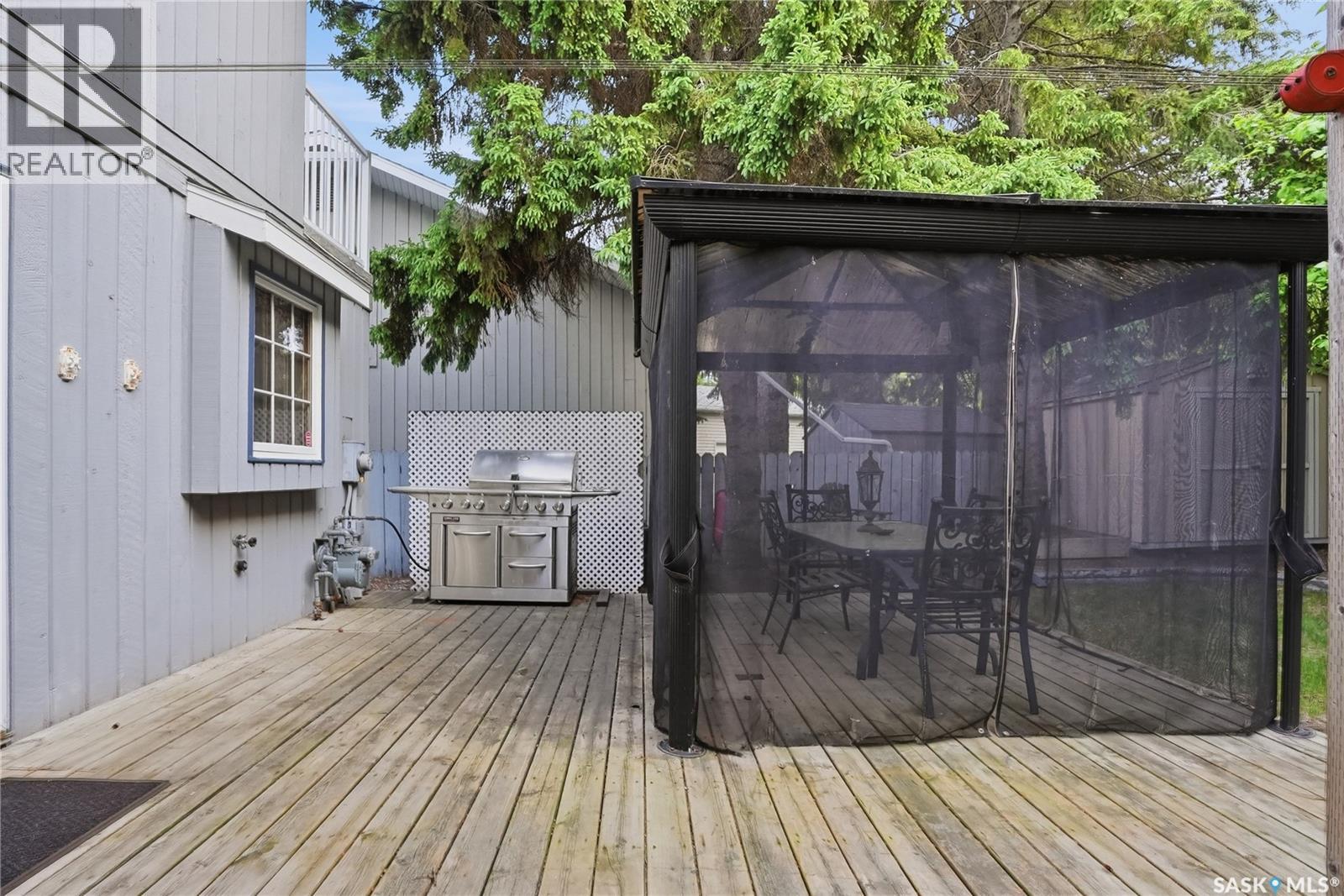 206 Willoughby CRESCENT — photo 63