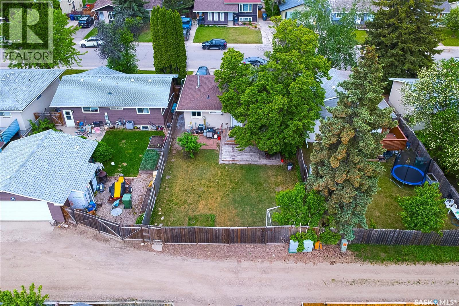 1615 Vickies AVENUE — photo 46