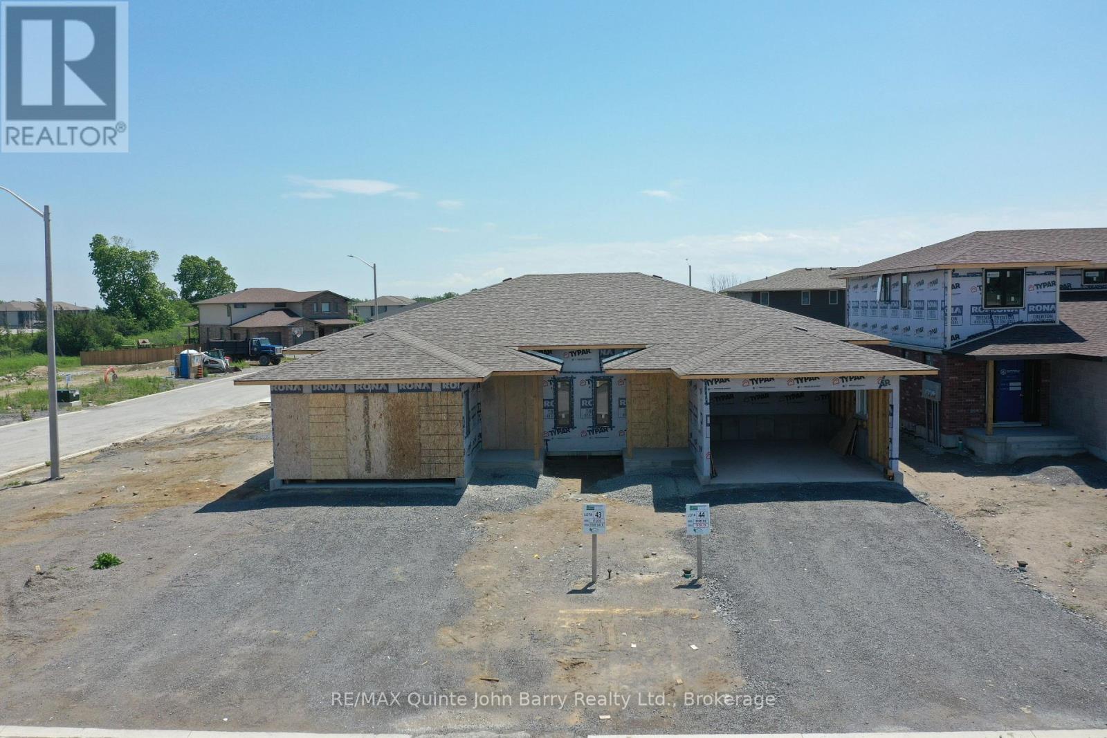#LOT 44 39 PARKLAND CIRCLE - 1