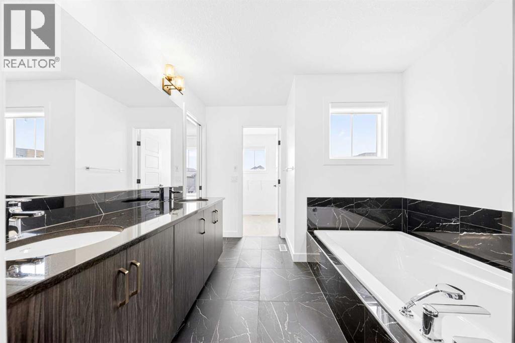 264 Edith Place NW — photo 34
