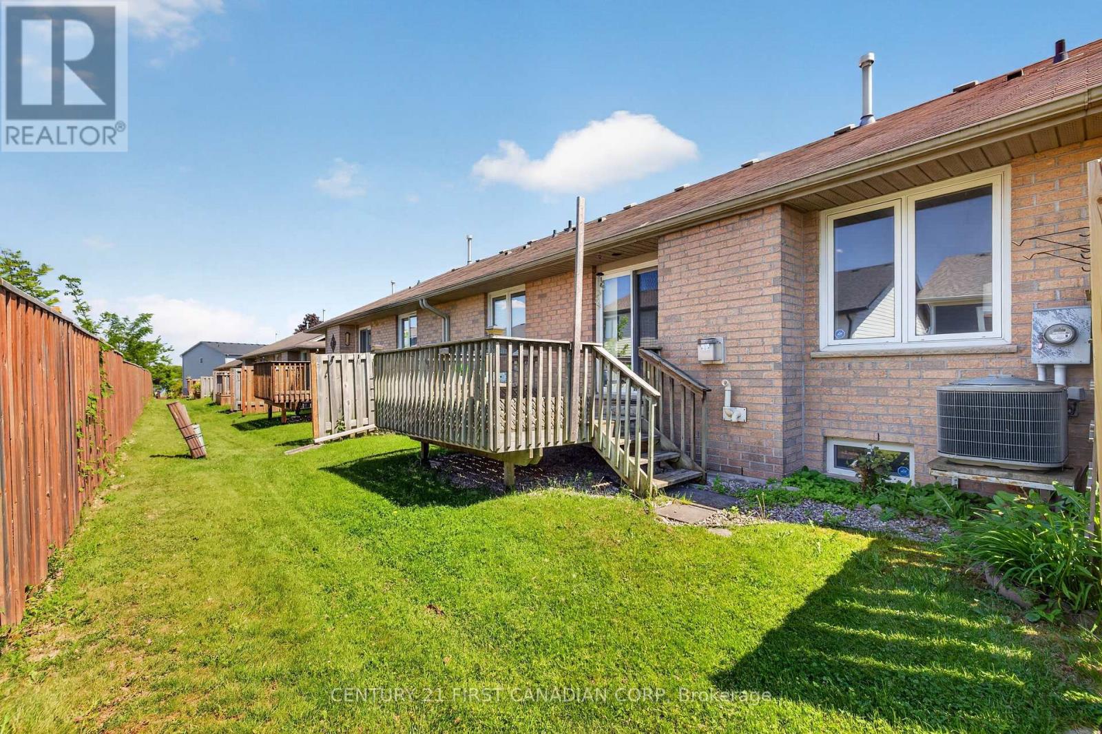 #14 861 SHELBORNE STREET - 30