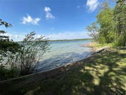 4 80 Sherwood Street, Gull Lake, MB R0E0C0 Photo 16