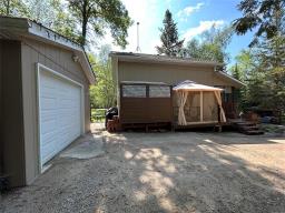 4 80 Sherwood Street, Gull Lake, MB R0E0C0 Photo 8