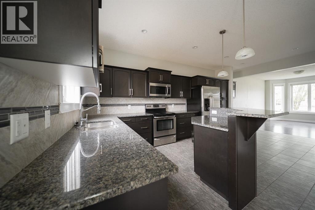 474 Walnut Crescent — photo 17