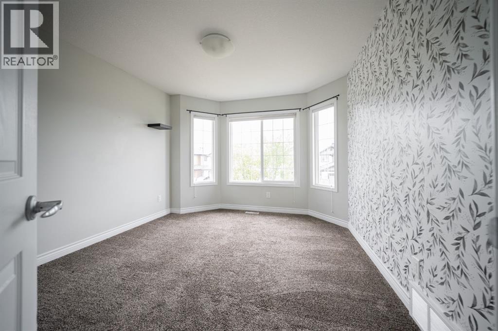 474 Walnut Crescent — photo 28