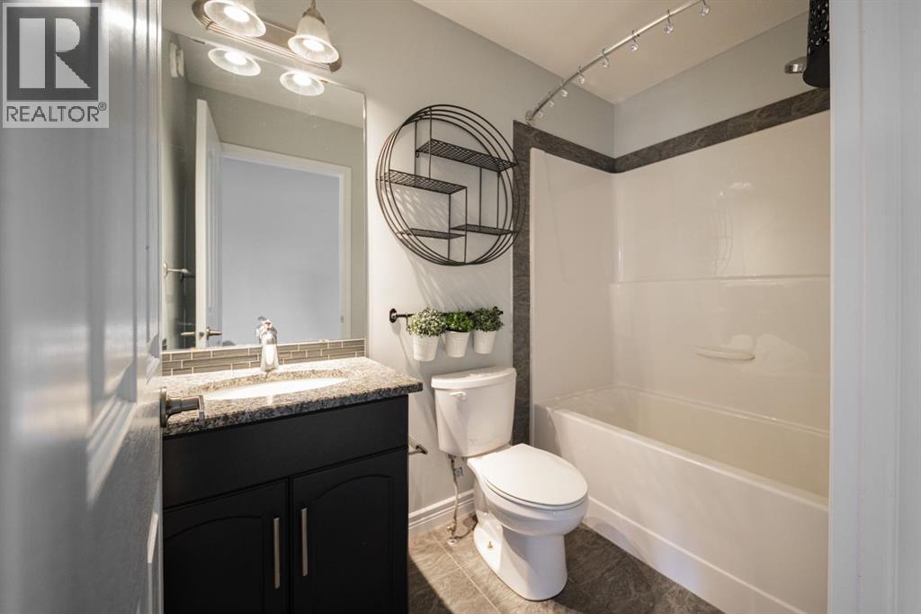 474 Walnut Crescent — photo 30