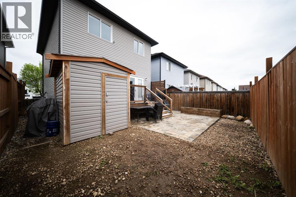 474 Walnut Crescent — photo 44