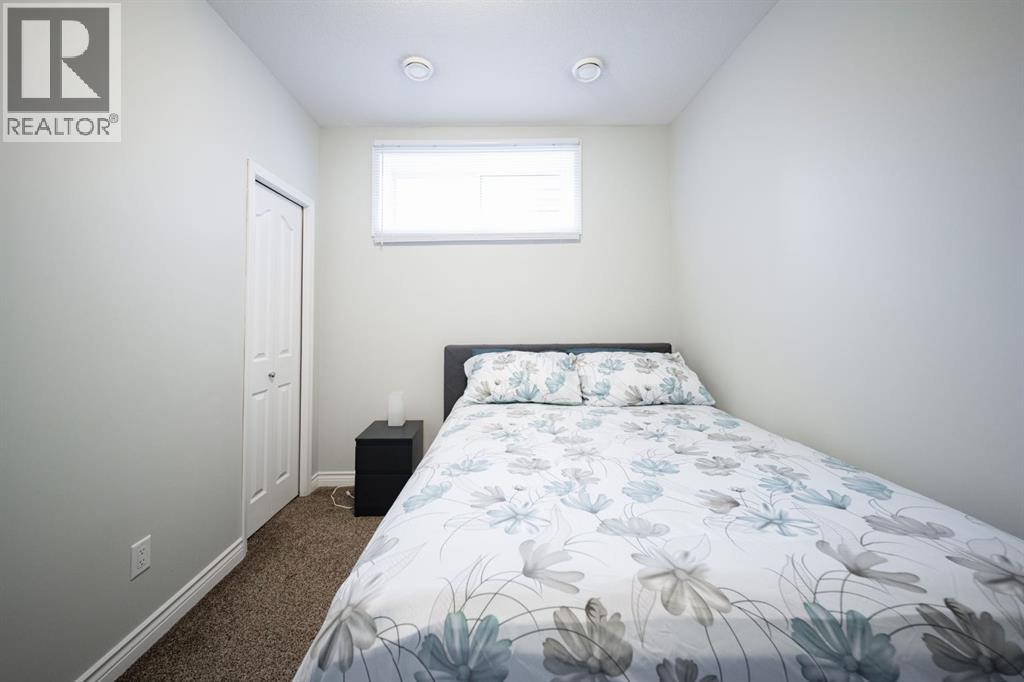 474 Walnut Crescent — photo 39