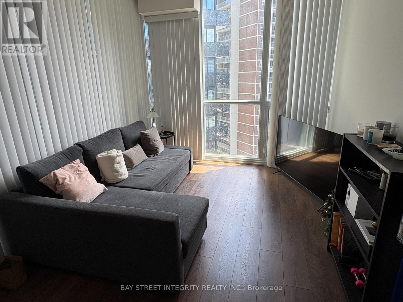 Listing photo of 1912 - 45 CHARLES STREET E
