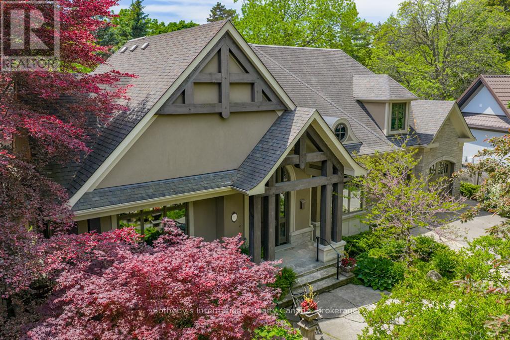 Photo of 552 Bobolink Road