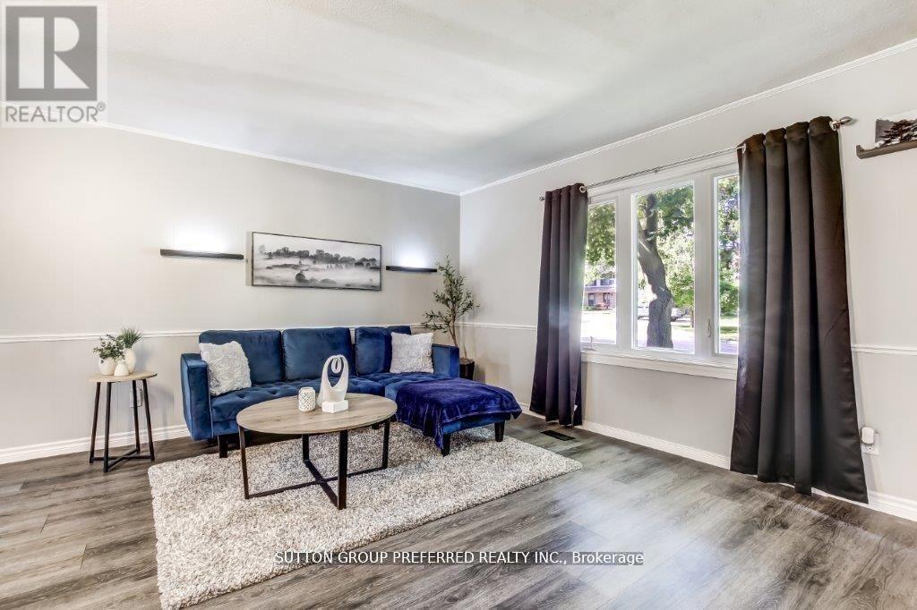 10 BERKSHIRE COURT - 2