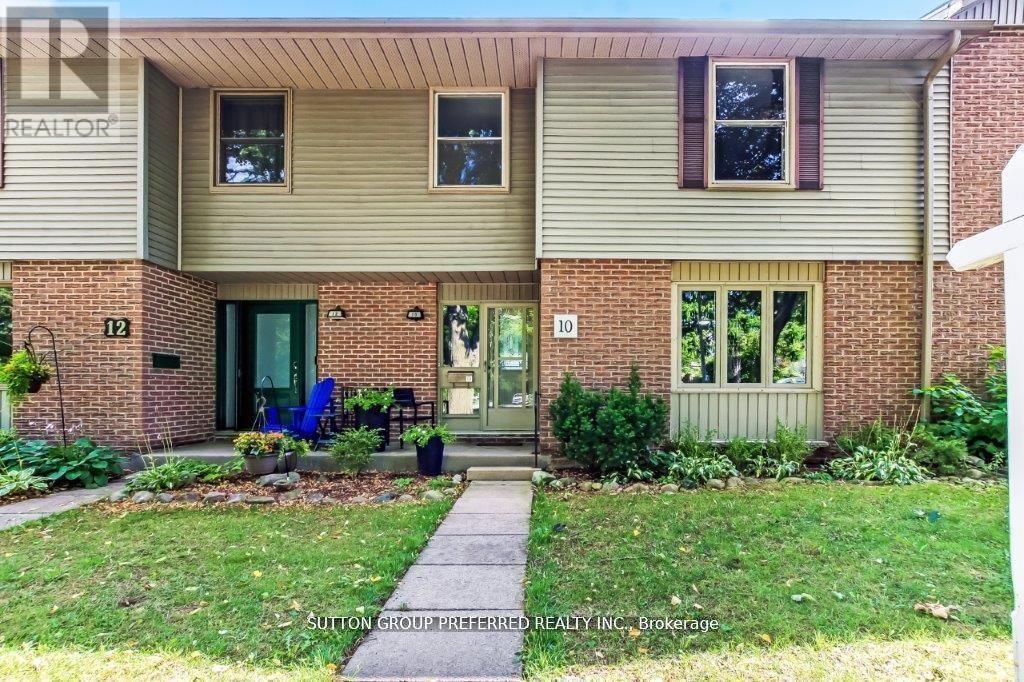 10 BERKSHIRE COURT - 22