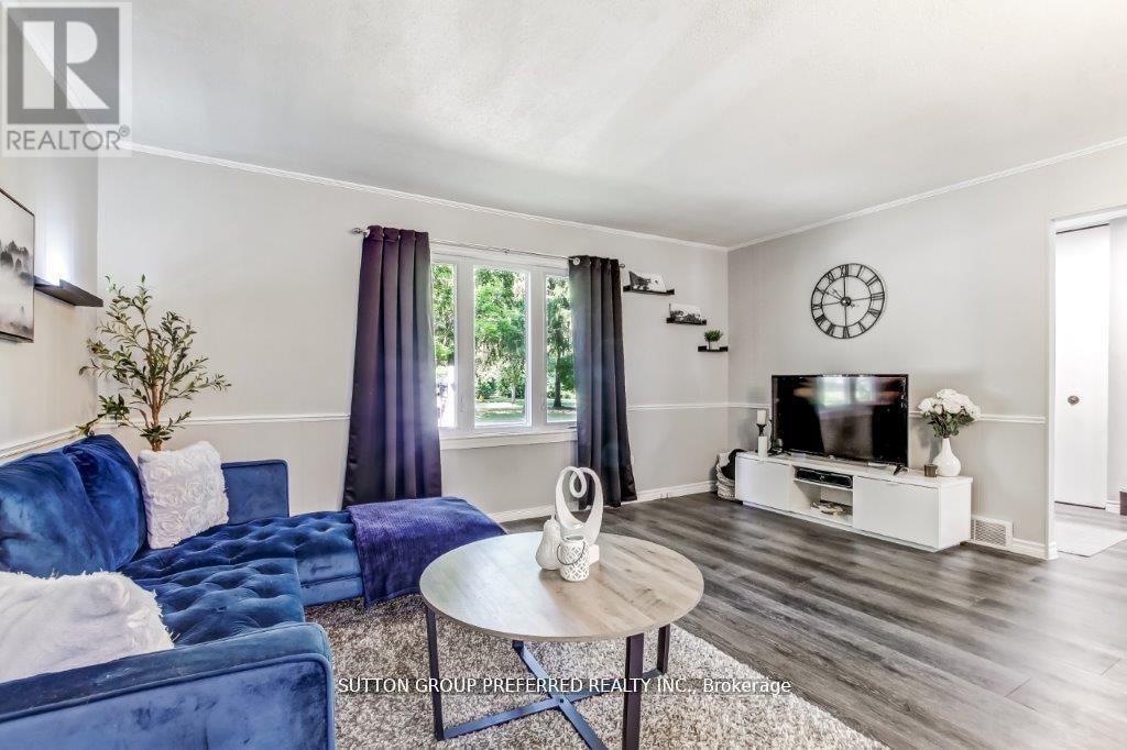 10 BERKSHIRE COURT - 4
