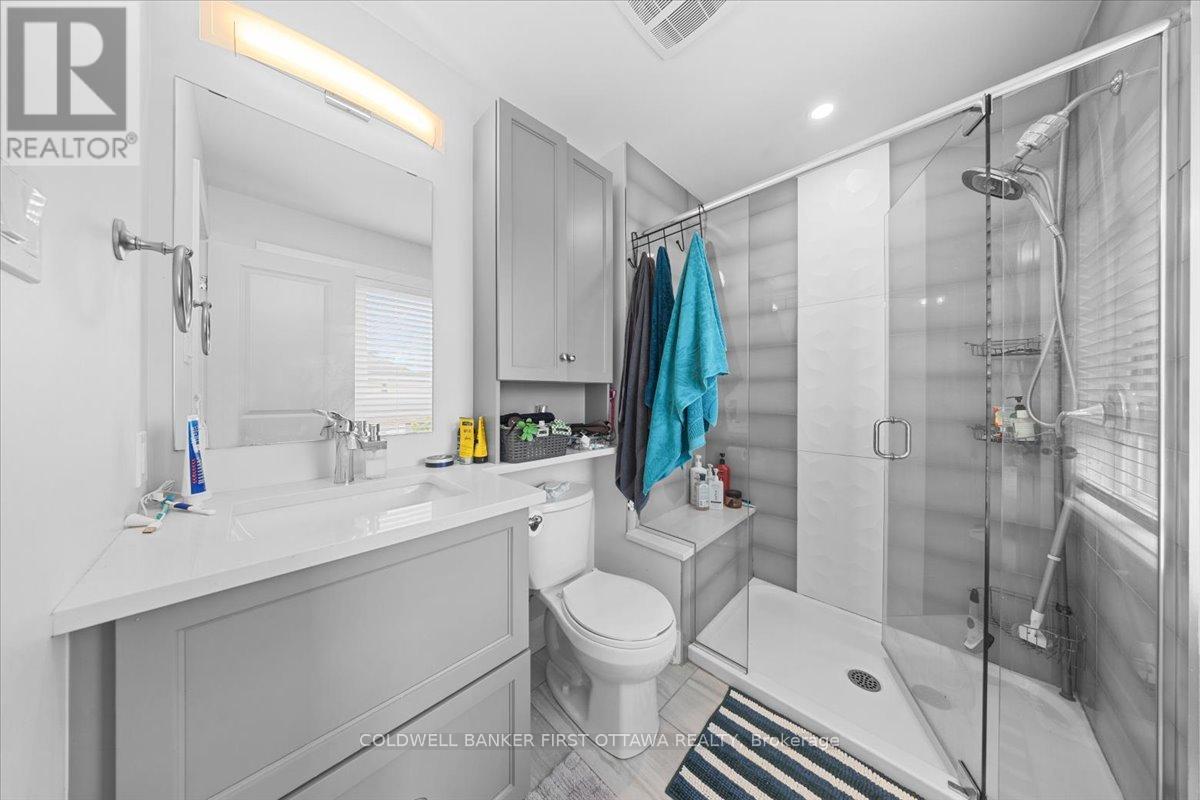 3 Bed, 3 Bath House for Sale in Ottawa – 52 PORTER STREET, Ottawa – MLS# X13414604 - Image 25