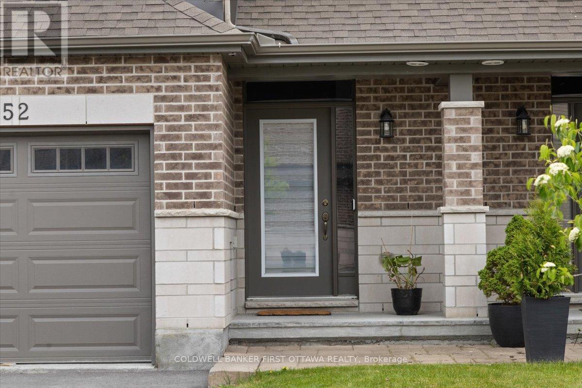 3 Bed, 3 Bath House for Sale in Ottawa – 52 PORTER STREET, Ottawa – MLS# X13414604 - Image 8