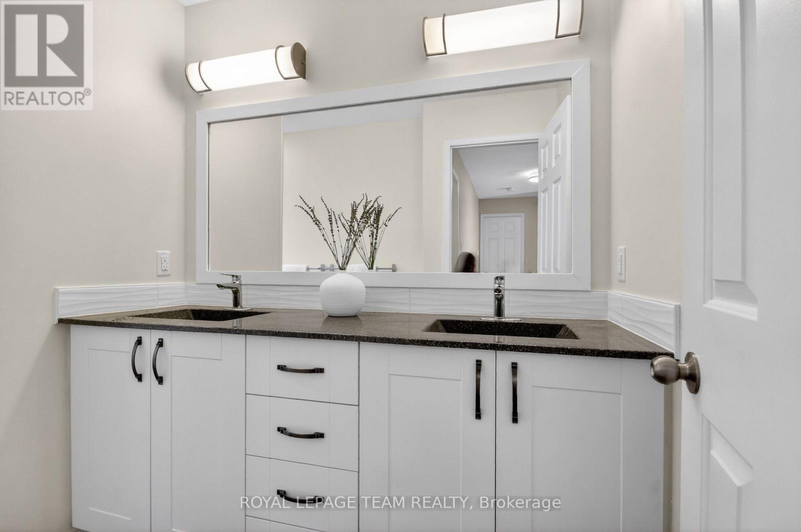 7116 QUINNFIELD WAY — photo 34 of 50
