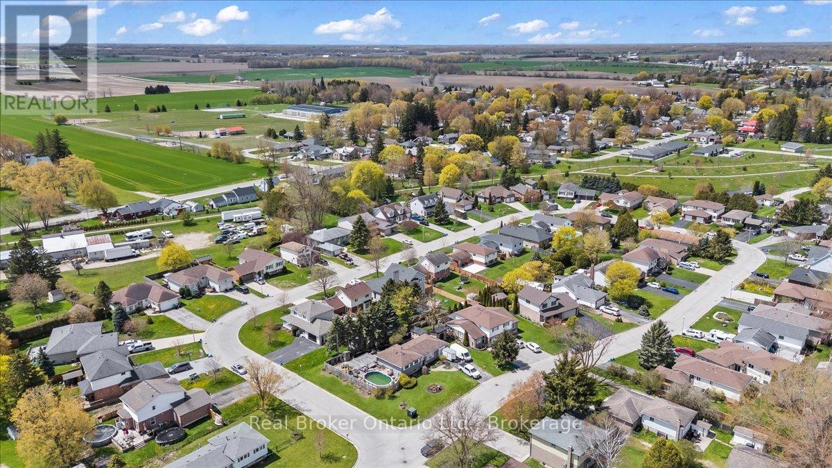 109 MILLER CRESCENT - 23