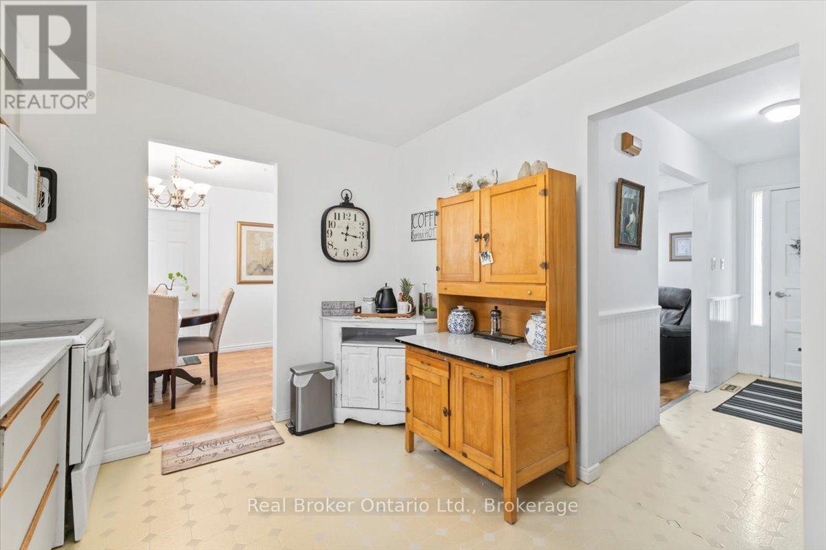 109 MILLER CRESCENT - 9