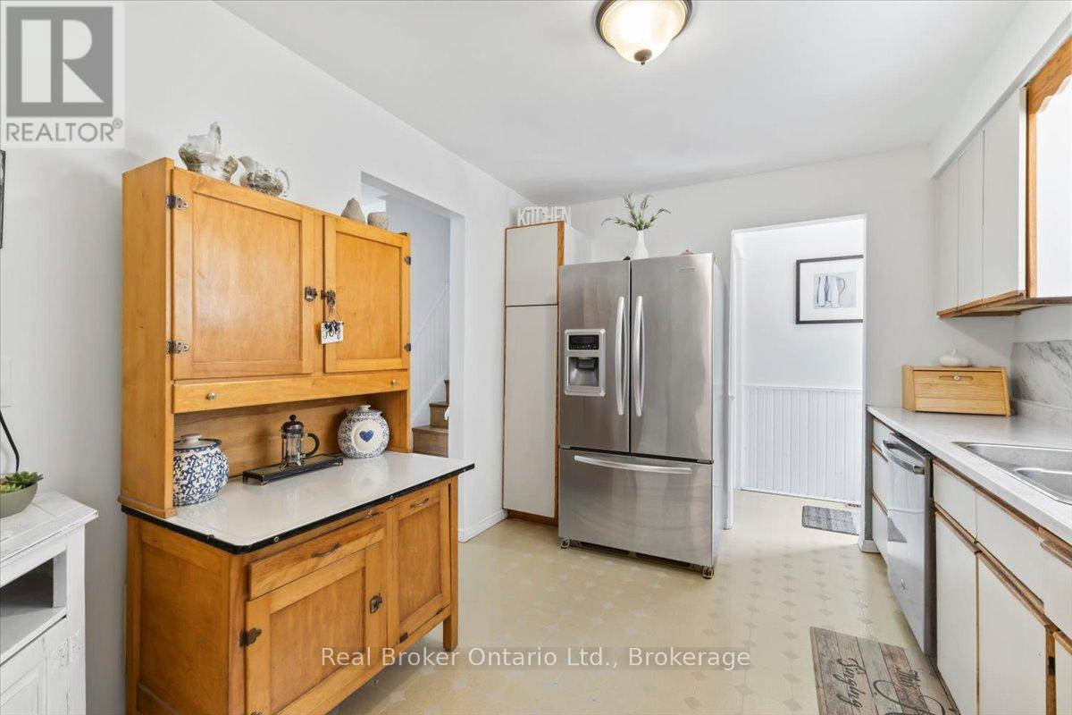 109 MILLER CRESCENT - 8