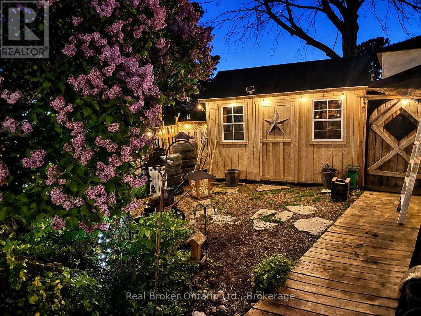 109 MILLER CRESCENT - 24