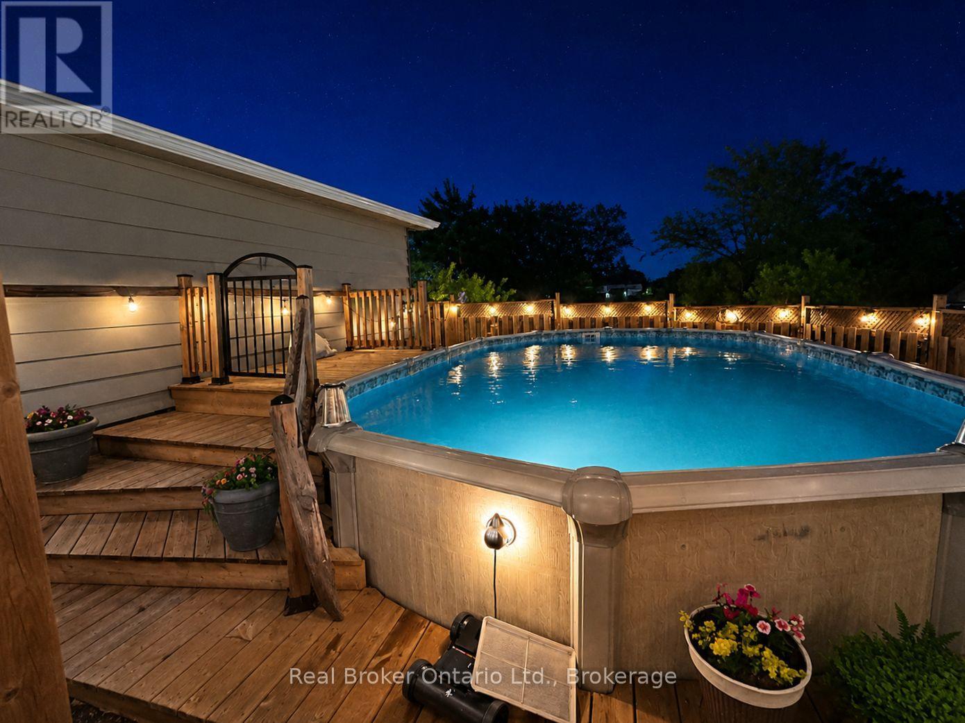 109 MILLER CRESCENT - 28
