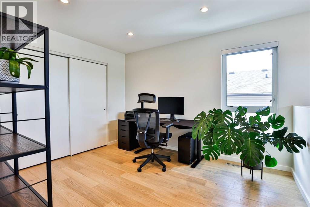 22 Riverland Close W — photo 19