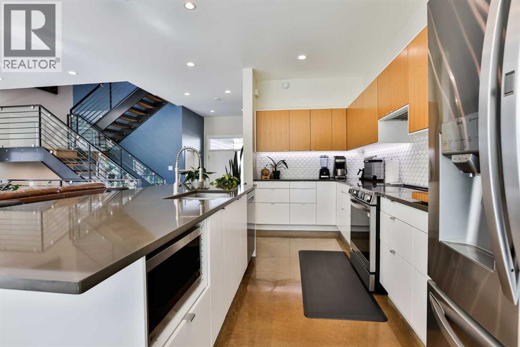 22 Riverland Close W — photo 14