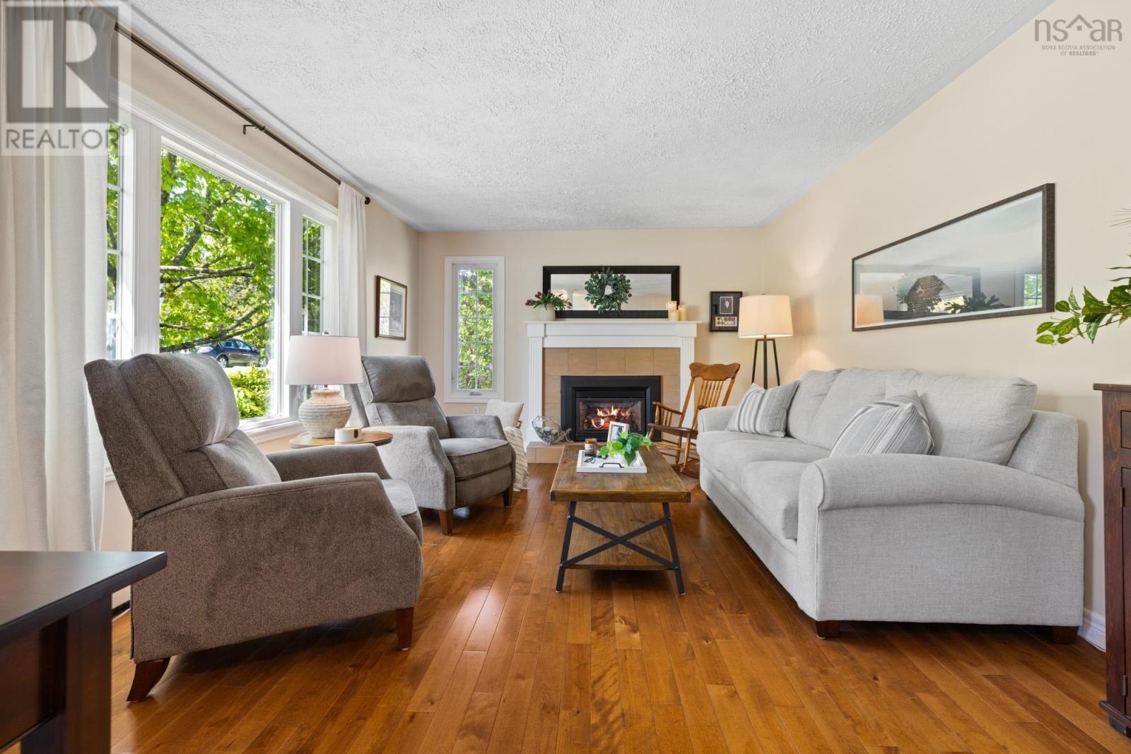 Property 32 of 42 of 9 Juniper Place