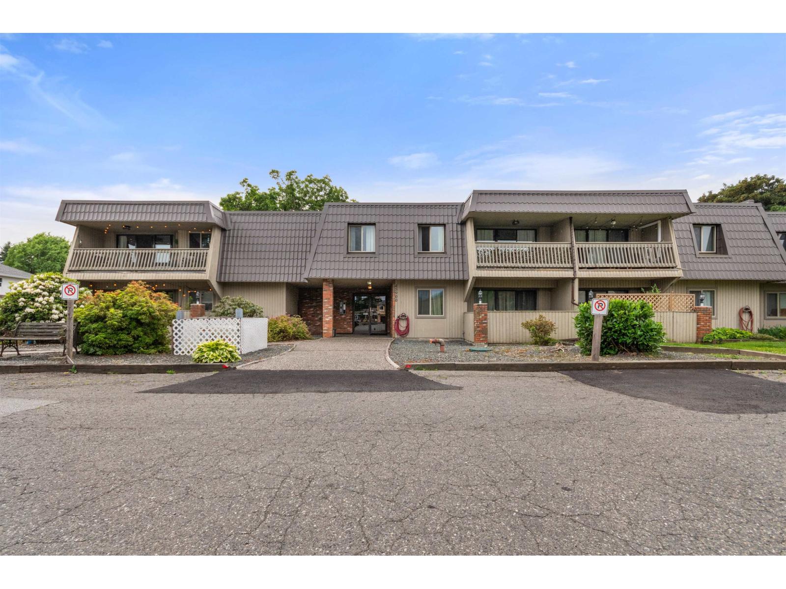 210 45900 LEWIS AVENUE, Chilliwack Proper West, Chilliwack