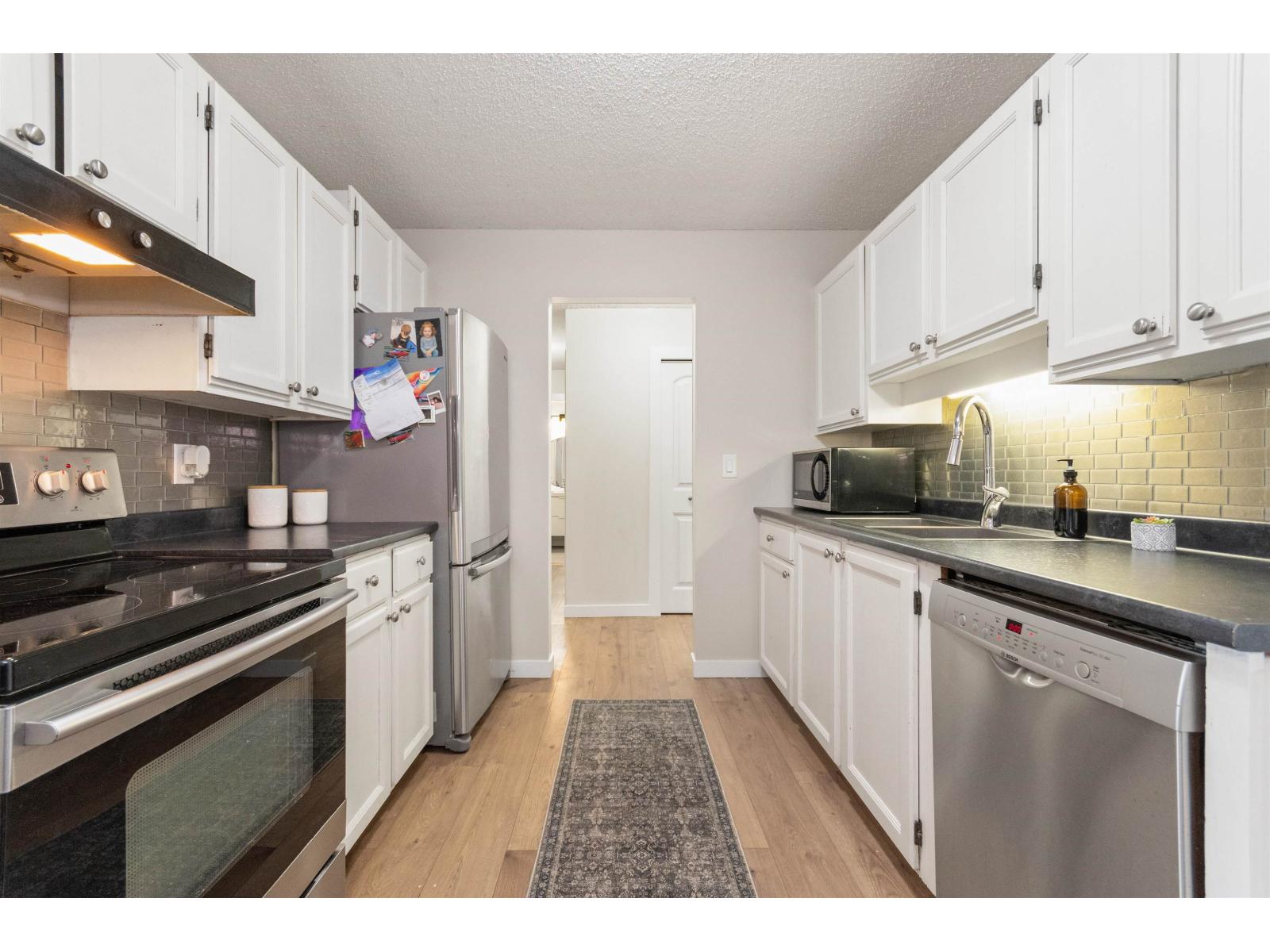 210 45900 LEWIS AVENUE, Chilliwack Proper West, Chilliwack