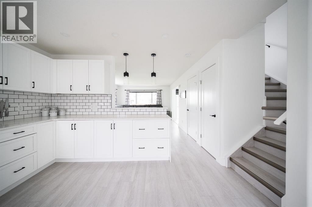 604 Athabasca Avenue — photo 18