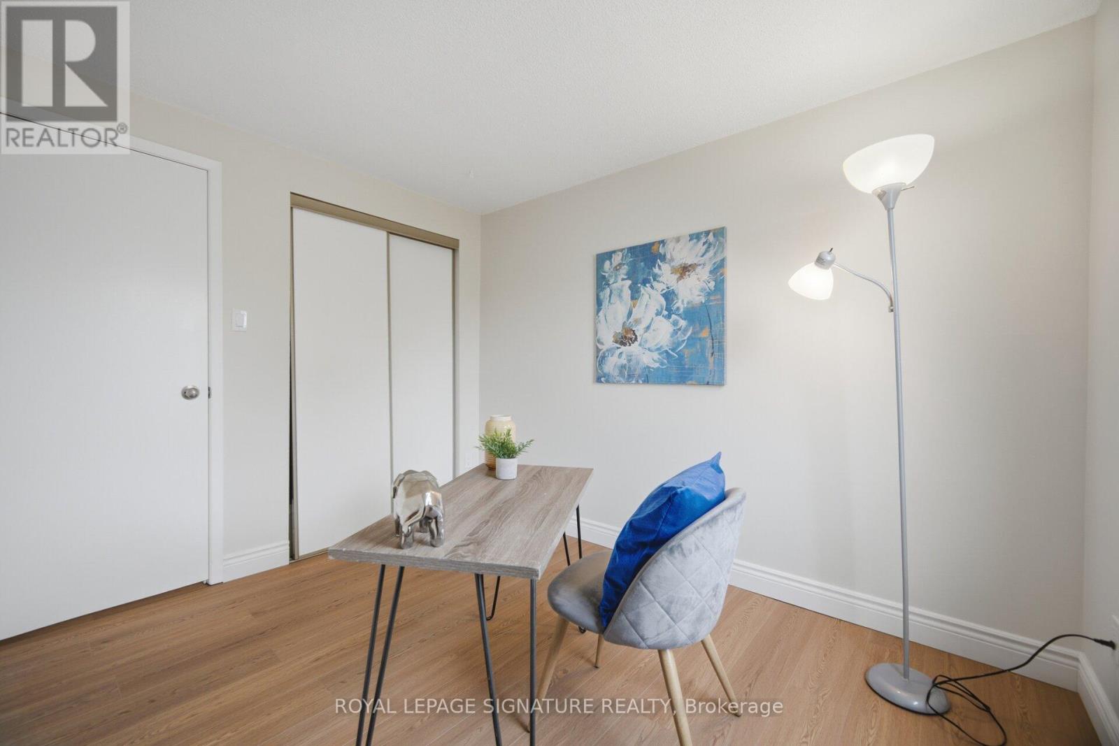 #10 7340 COPENHAGEN ROAD - 16