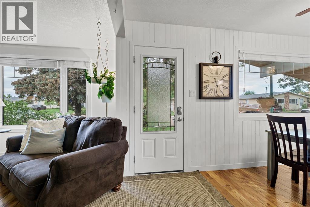 2520 22 Avenue SE — photo 16