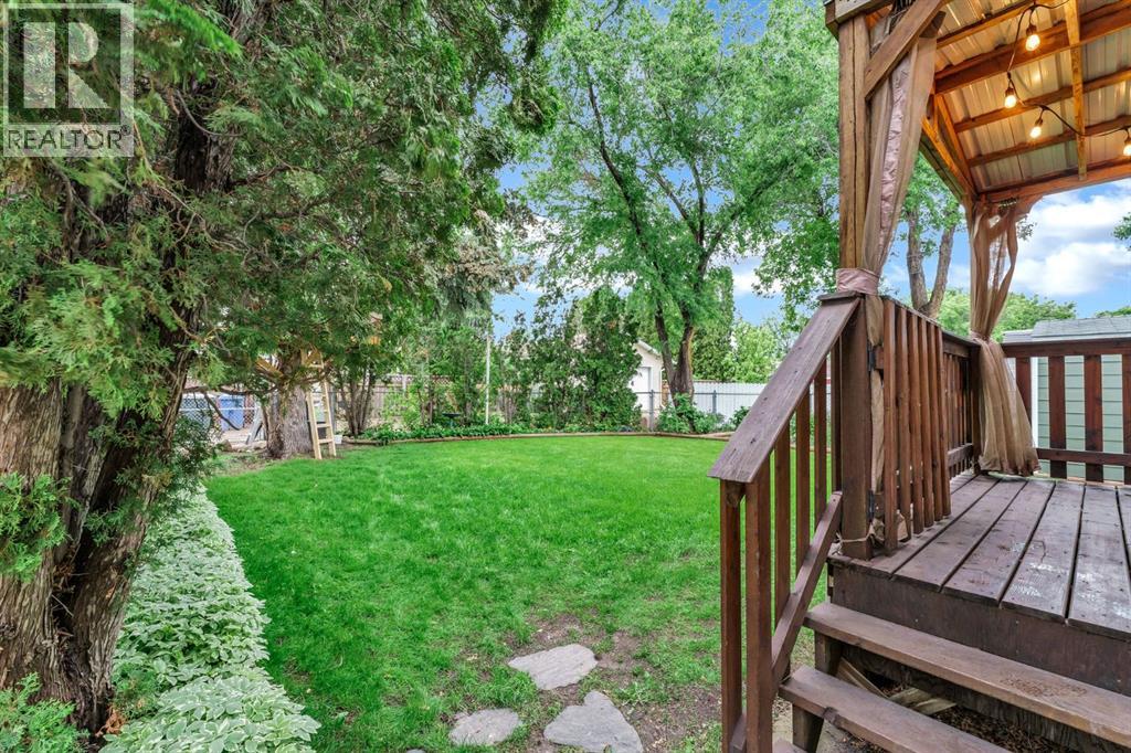 2520 22 Avenue SE — photo 41